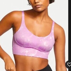Victoria's Secret Allegro Medium Support Flow On Point Line Lavander Sports Bra